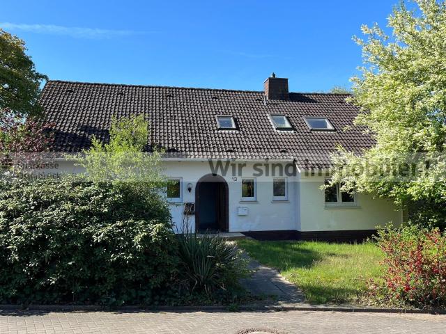 Mehrgenerationenhaus auf großem Grundstück