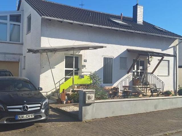 Mehrgenerationenhaus inmitten der Weinberge