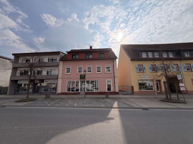 Mehrgenerationenhaus mit 4 freien Wohnungen+großer Garten am Marktplatz von Meckesheim