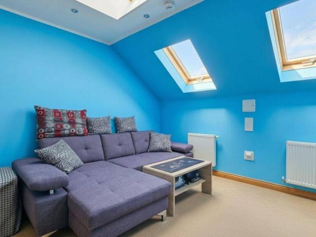 Mehrgenerationenhaus mit über 270m² Wohnfläche in Hausbrunn zu verkaufen!