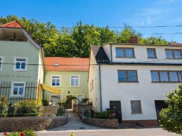 Mehrgenerationenhaus oder einfach Platz für mehrere Familien!