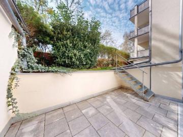 Mehrgenerationenwohnen in Ahrensfelde: Zwei Wohnbereiche mit Balkon und Terrasse