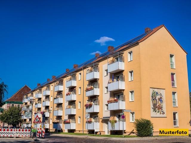 Mehrfamilien Reihenmittelhaus mit 3 Wohnungen provisionsfrei