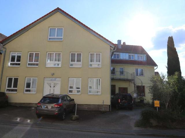 Mehrfamilien Wohnhaus mit ehem. Tierarztpraxis in Bretzfeld Adolzfurt