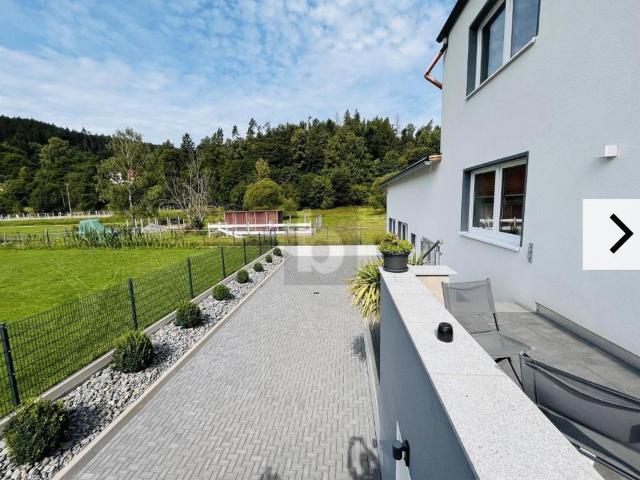Mehrfamilienhaus Mietshaus 5 Wohnungen Werkstatt teilsaniert
