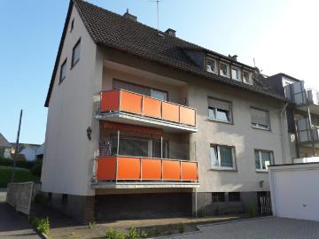 Mehrfamilienhaus mit 4 Wohneinheiten & 6 Garagen in iserlohn