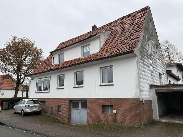 Mehrfamilienhaus mit 5 Einheiten mit Balkon, Garten und Garage