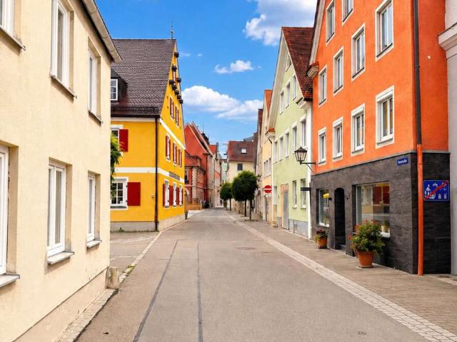Mehrfamilienhaus mit 5 Wohnungen im Zentrum von Mindelheim mit Potential! derzeit 4,8% Rendite