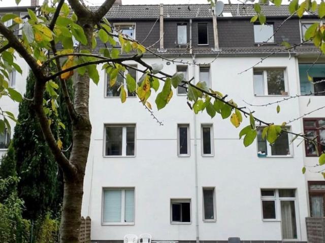 Mehrfamilienhaus mit 5 Wohnungen in Mülheim