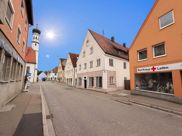 Mehrfamilienhaus mit 5 Wohneinheiten und Gewerbeeinheit in zentraler Lage von Höchstädt a. d. Donau