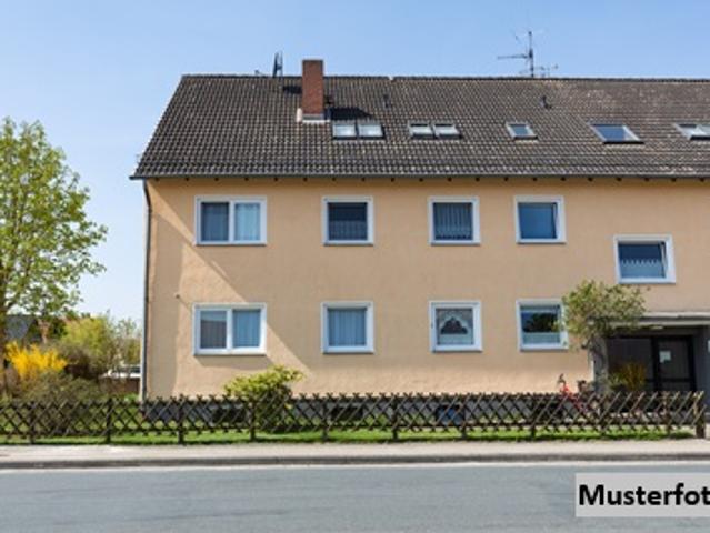 Mehrfamilienhaus mit 7 Wohnungen Solide Investition mit nachhaltigem Vermietungspotenzial