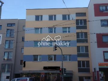 Mehrfamilienhaus mit 8 Wohnungen+1 Gewerbe nach WEG geteilt, 4 Garagen, 7 Stellplätze