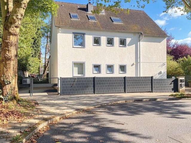 Mehrfamilienhaus mit 3 Wohneinheiten in ruhiger Sackgassenlage