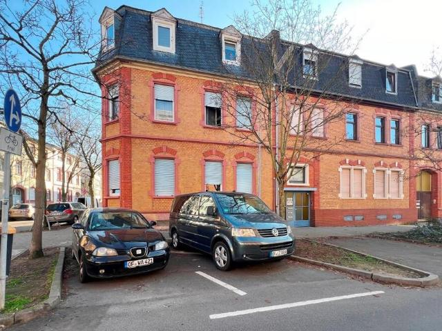 Mehrfamilienhaus mit zusätzlicher Gewerbeeinheit in ruhiger Wohnlage von Neu Isenburg