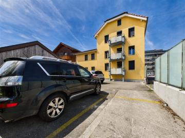 Saniertes Mehrfamilienhaus mit Attraktiver Rendite in Biel/Bienne