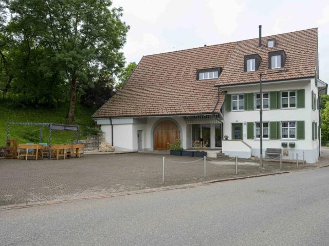 Mehrfamilienhaus mit Ausbau und Baulandreserve