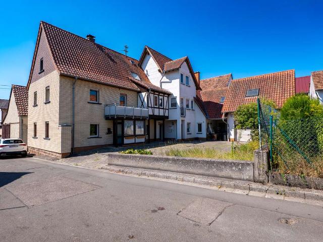 Mehrfamilienhaus mit drei Wohneinheiten – modernisiert, vielseitig nutzbar