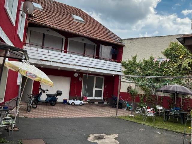 Mehrfamilienhaus mit Entwicklungspotenzial