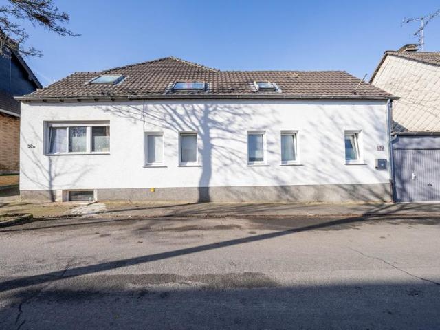 Mehrfamilienhaus mit Garten 4000, EUR Mieteinnahme monatlich