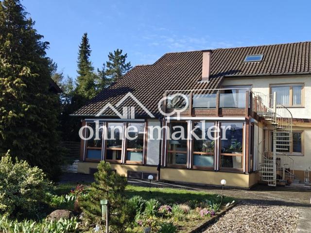 Mehrfamilienhaus mit großem Grundstück