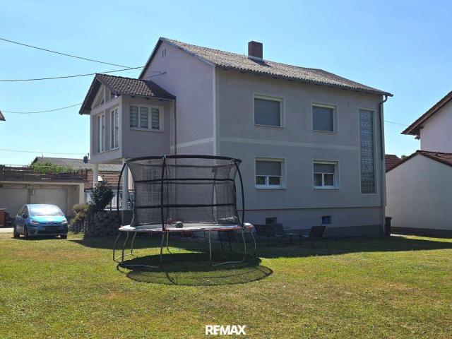 Mehrfamilienhaus mit großzügigem Grundstück in Nöstlbach