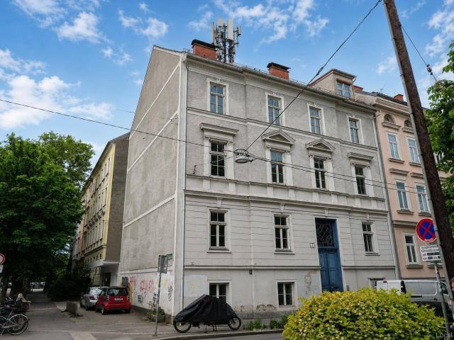 Mehrfamilienhaus mit Keller und Geschäftslokal