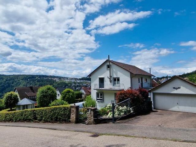 Mehrfamilienhaus mit separater ELW
