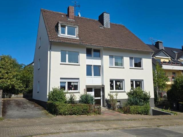 Mehrfamilienhaus nahe Naturschutzgebiet und Reiterhof. 10 Minuten