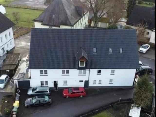 Mehrfamilienhaus, Neu Renoviert