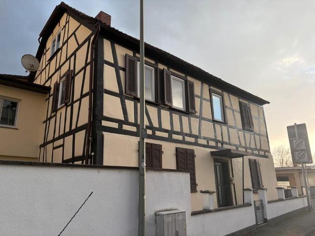 Mehrfamilienhaus auf Eckgrundstück direkt am MainBestlage