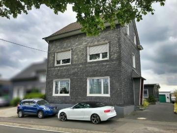 Mehrfamilienhaus + Bungalow auf großem Grundstück VERMIETET