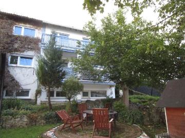Mehrfamilienhaus für die Großfamilie 3 getrennte Wohnungen