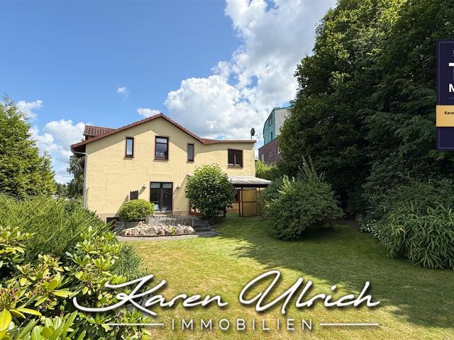 Mehrfamilienhaus im Hittfelder Ortskern