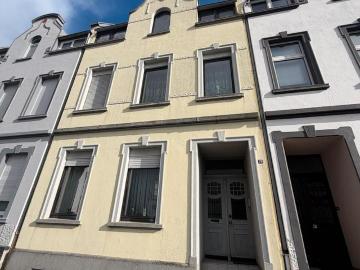 Mehrfamilienhaus Im Verkauf!