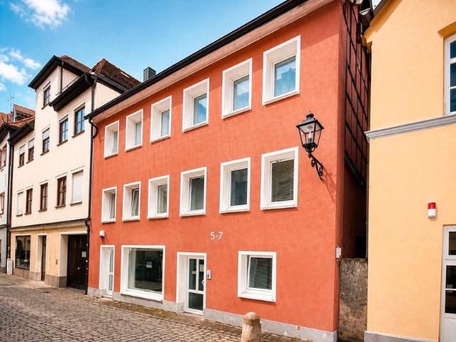 Mehrfamilienhaus in Ansbach Innenstadt 3 WE+Laden
