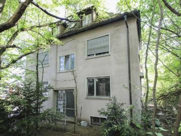 Mehrfamilienhaus in Bestlage von Stuttgart Kräherwald mit beeindruckendem Weitblick