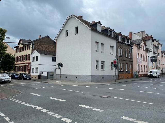 Mehrfamilienhaus in Höchst