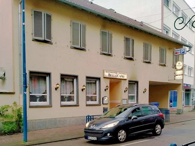 Mehrfamilienhaus in Hockenheim Stadtzentrum mit einem gut eingeführten Restaurant, eine tolle Investition zum Wohnen und Leben!