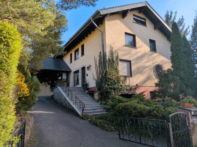 Mehrfamilienhaus in ruhiger Wohnlage – mit großem Garten