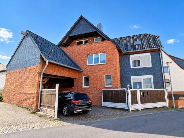 Mehrfamilienhaus in Uder – 240 m² Wohnfläche & 797 m² Grundstück