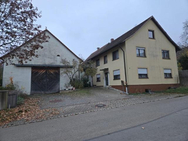 Mehrfamilienhaus in Wettelsheim