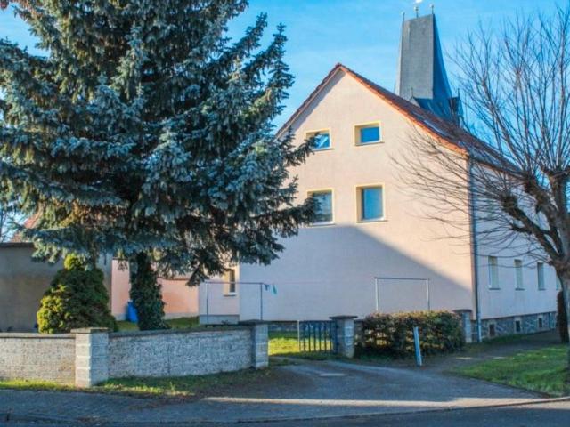 Mehrfamilienhaus in Wiedemar| Vollvermietet Attraktive Rendite