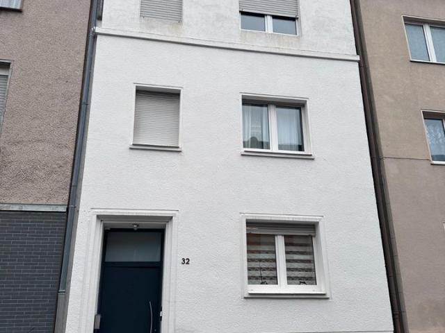Mehrfamilienhaus provisionsfrei zu verkaufen – 400.000 EUR
