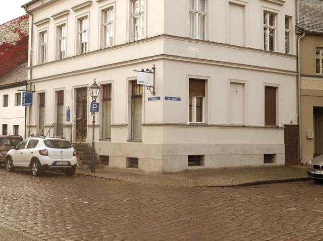 Mehrfamilienhaus und Bauplatz auf der Insel von Werder Havel