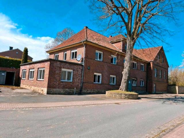 MEHRFAMILIENHAUS ZU KAUFEN 250.000 TAUSENDE VB