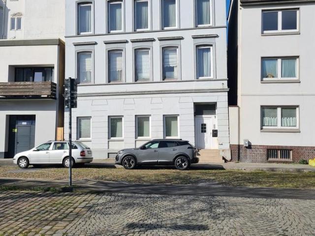 Mehrfamilienhaus