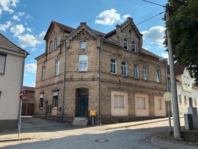 Mehrfamilienhaus