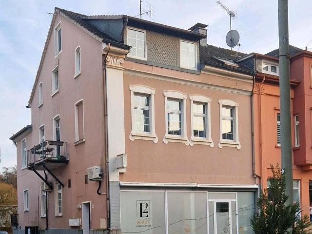 Mehrfamilienhaus