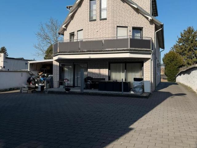 Mehrfamilienhaus 2x für Anleger od. Mehrgenerationen und Bauland