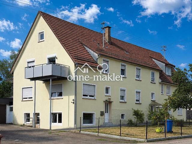 Mehrfamilienhaus 5 Wohnungen u. 2 Garagen